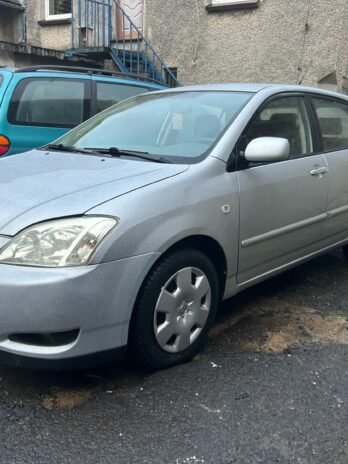 TOYOTA COROLLA