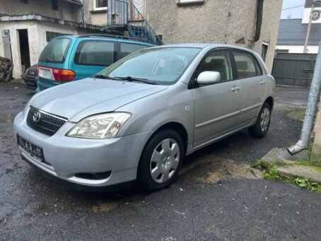 TOYOTA COROLLA