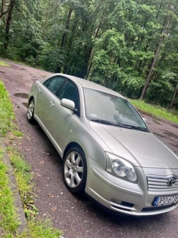 TOYOTA AVENSIS
