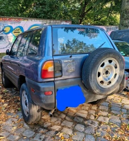TOYOTA RAV4 – Image 2