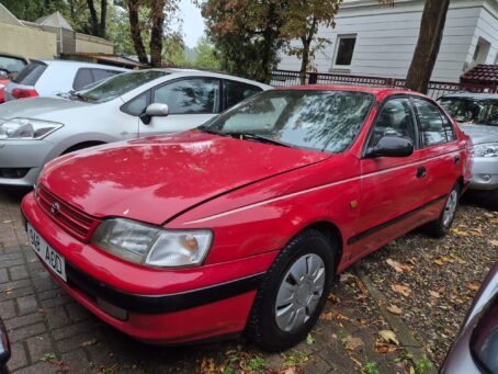 TOYOTA CARINA – Image 3