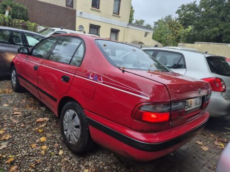 TOYOTA CARINA – Image 6