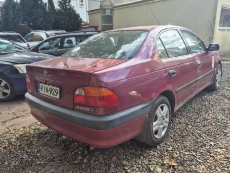 TOYOTA AVENSIS – Image 8