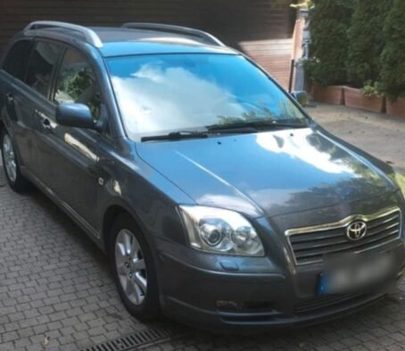 TOYOTA AVENSIS